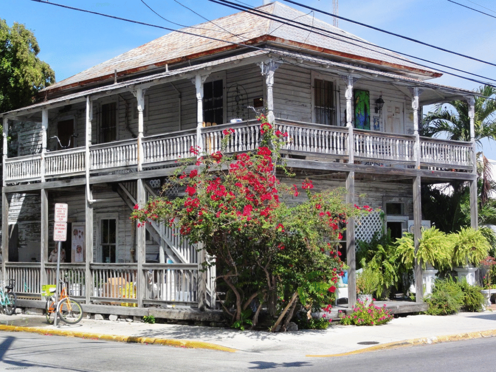 15 Dreamy Romantic Weekend Getaways in the USA for Couples in 2025 Key West, Florida