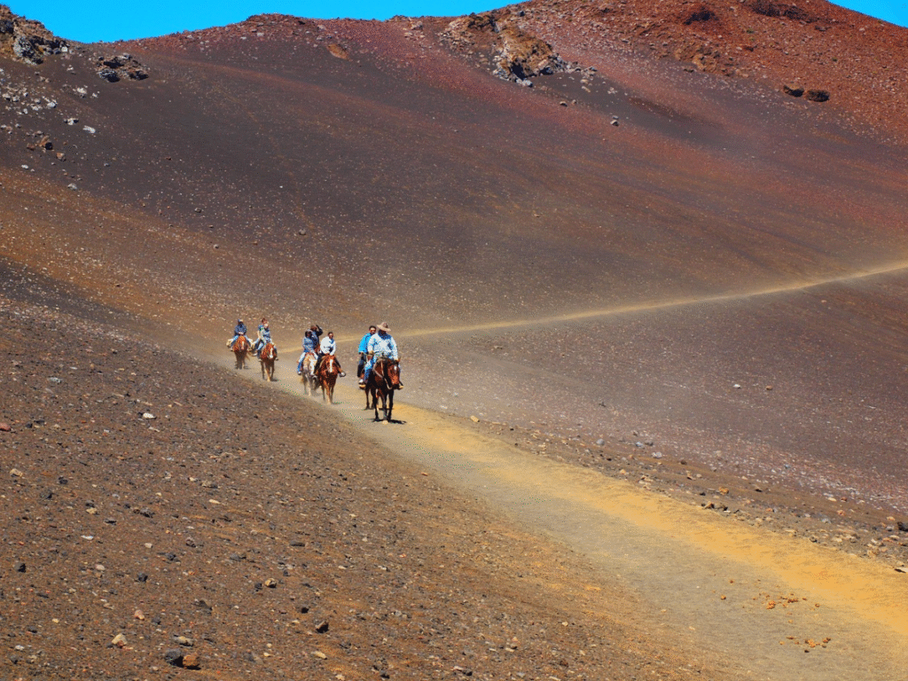 15 Dreamy Romantic Weekend Getaways in the USA for Couples in 2025 Maui, Hawaii